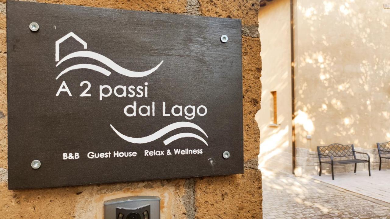 A 2 Passi Dal Lago Grotte di Castro 外观 照片